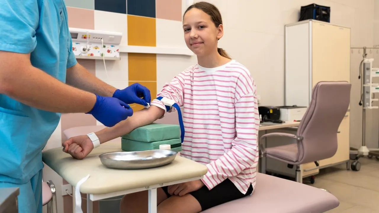 Порядка 100 тыс. детей в Московской области прошли профосмотры за месяц