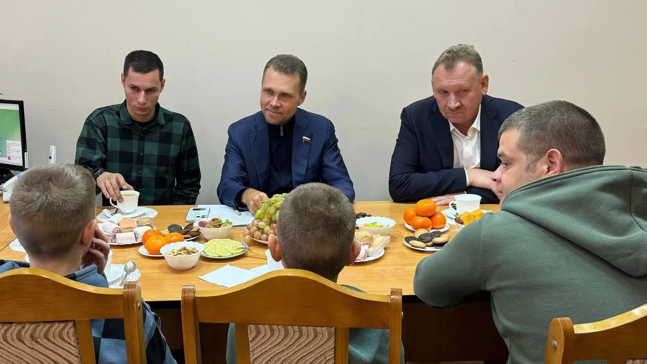 Никита Чаплин вручил подарки детям участника СВО в Зарайске