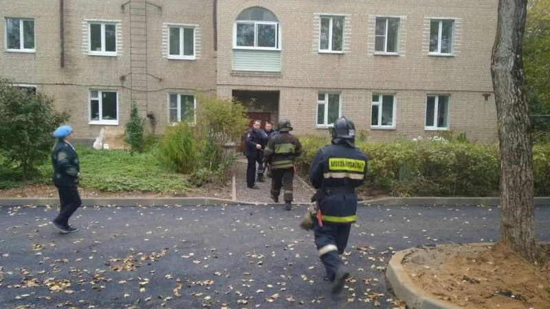 Женщина, взбешенная качеством услуг ЖКХ, угрожала взорвать дом в Заветах Ильича