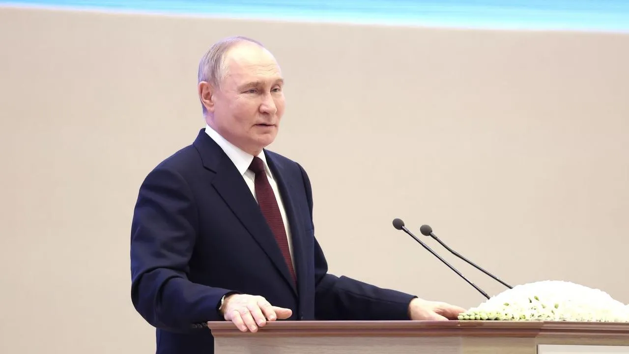 В Кызыле Путин встретился с местными жителями