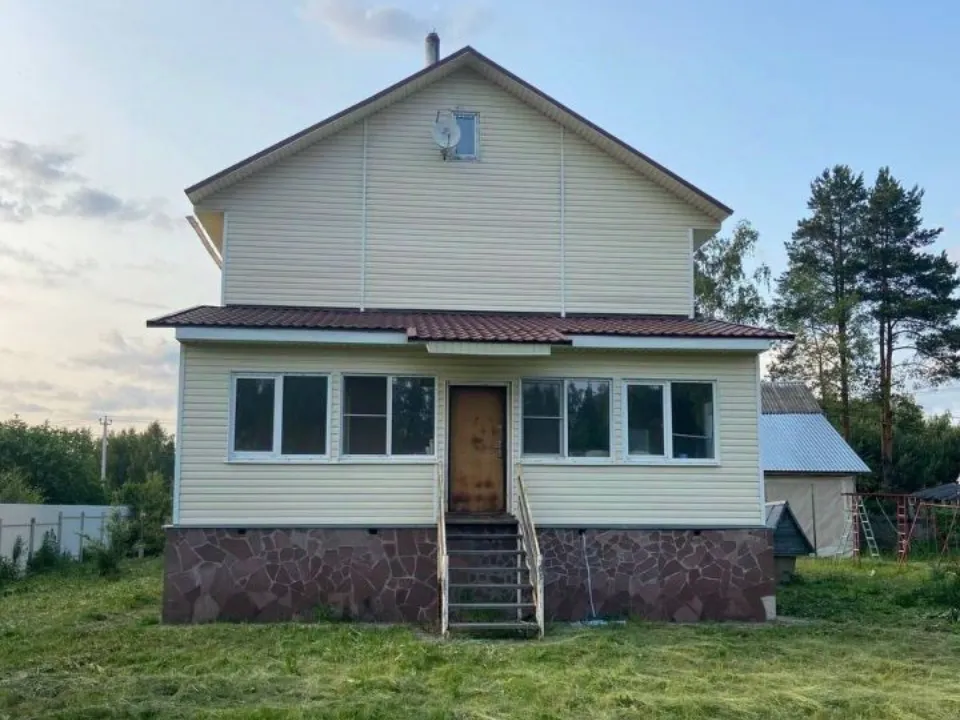 Фото: городская доска объявлений