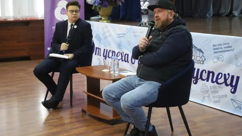 Шеф-повар Константин Ивлев посетил Серпухов в рамках проекта «Шеф в школе»