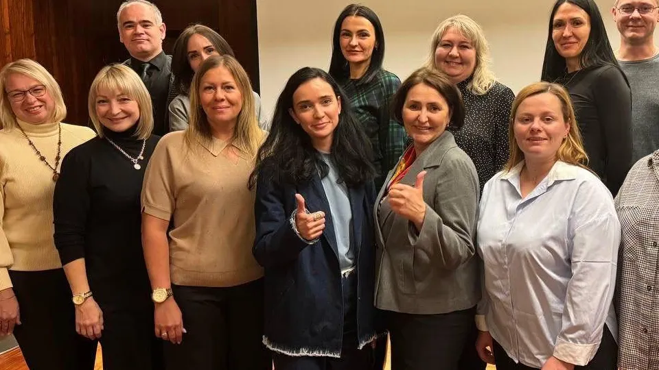 Фото: МФЦ г. о. Электросталь. На фото: специалисты МФЦ Электростали после учебы