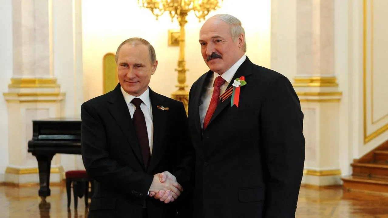 Путин поздравил Лукашенко с победой на выборах и пригласил в Москву