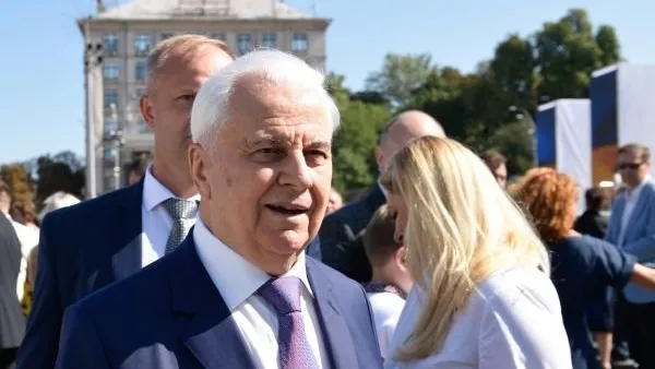 Кравчук предложил изменить статус Донбасса