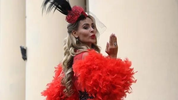 Калашникова раскрыла секрет популярности Бузовой