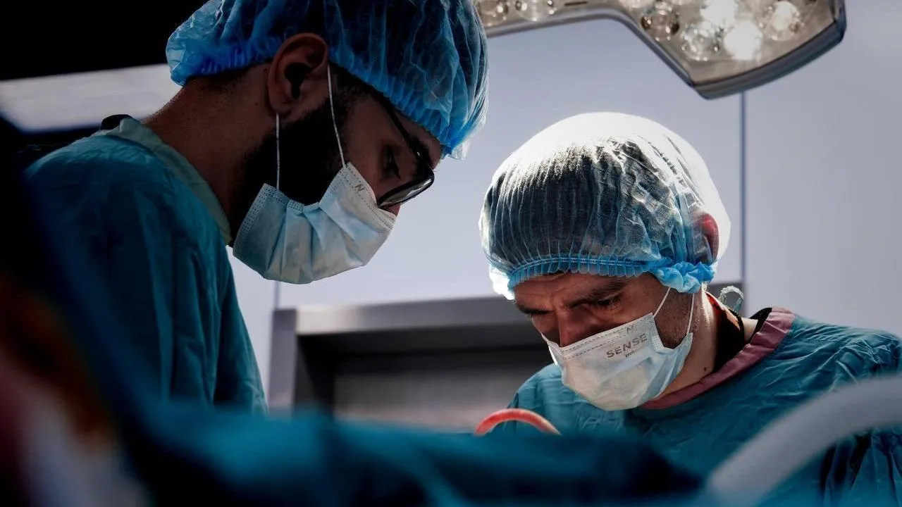 Врачи ДКЦ им. Рошаля спасли 2-летнего мальчика с внутричерепным абсцессом большого объема