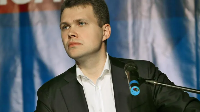 Чаплин посетил несколько избирательных участков в Мытищах