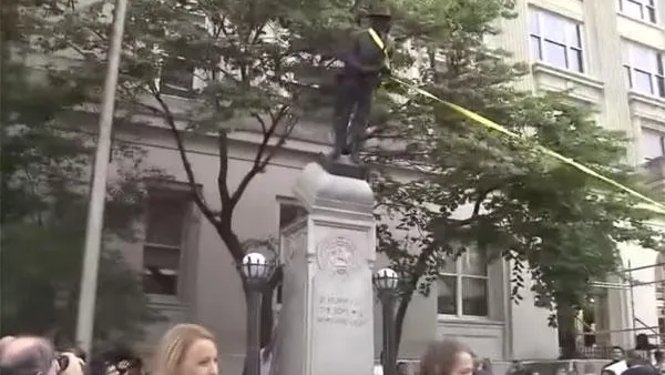 Скриншот видео