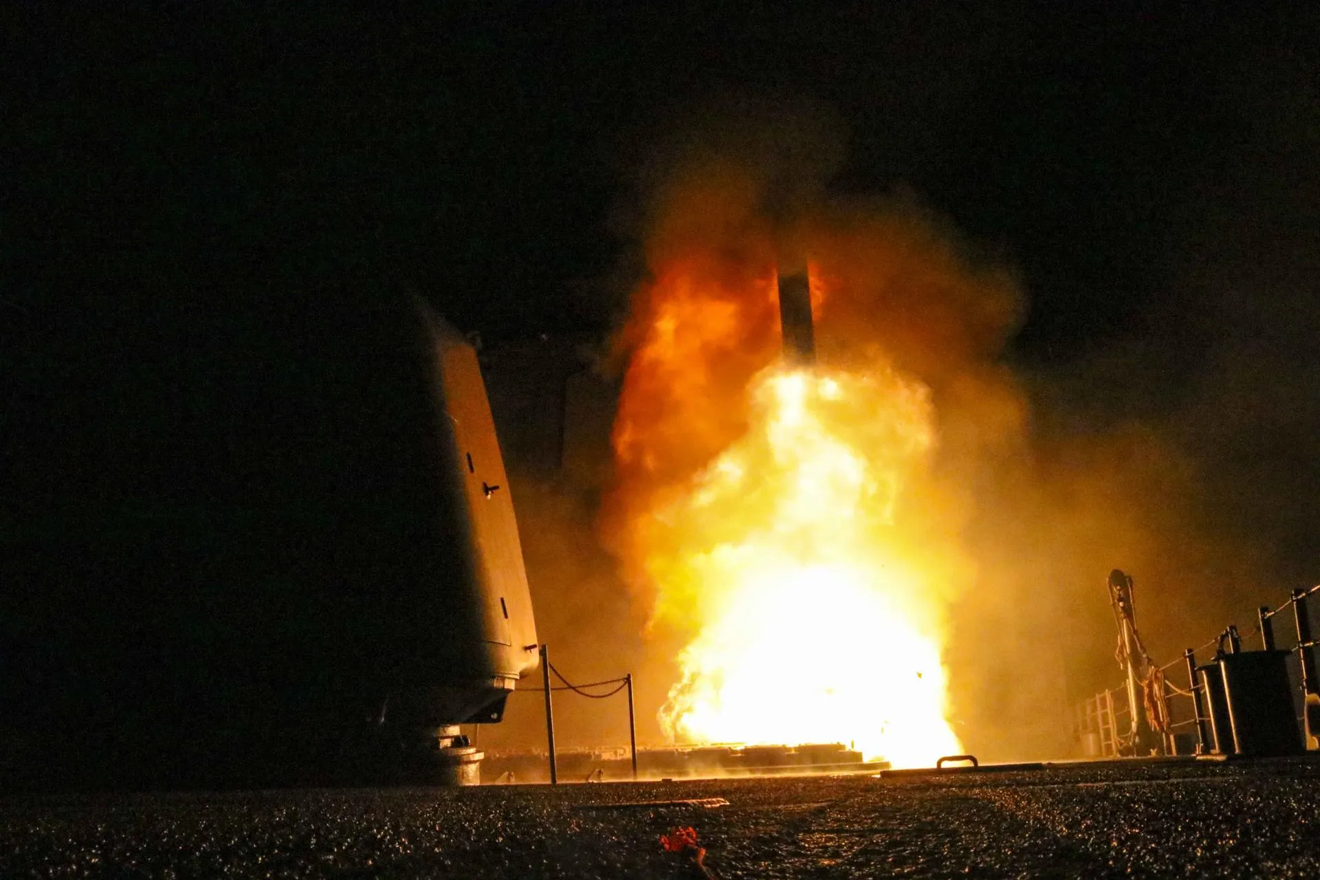 US Navy/Navy Media Content Operations