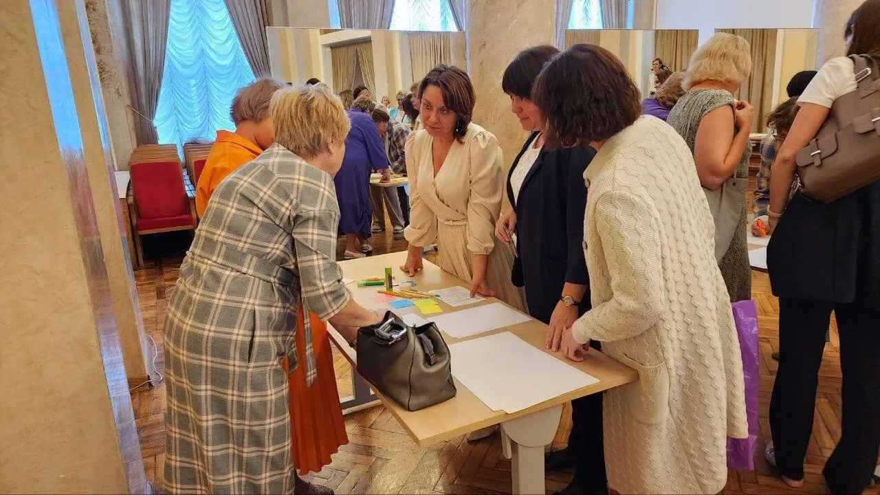 В Подмосковье введут систему, которая избавит педагогов от бумажной рутины