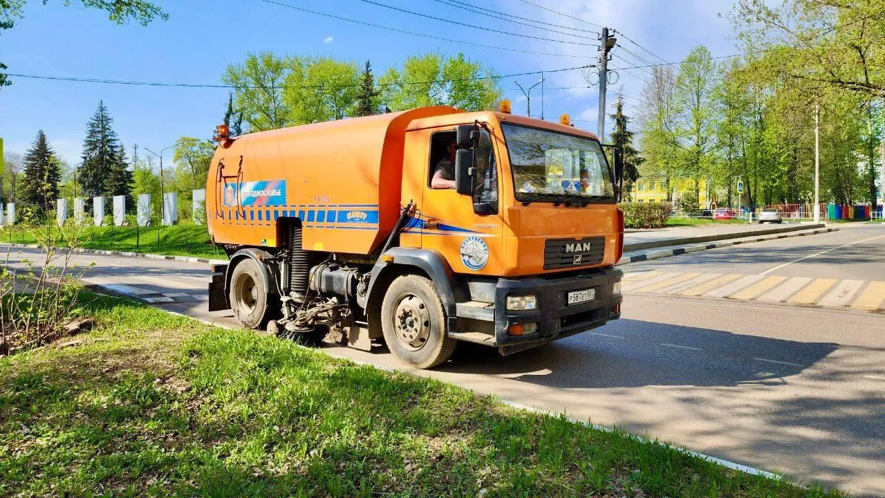 В Подмосковье ко Дню Победы привели в порядок около 400 дорог