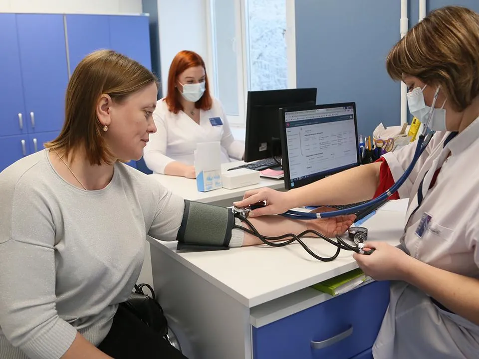 Следите за пятнами: врач рассказала, как распознать корь