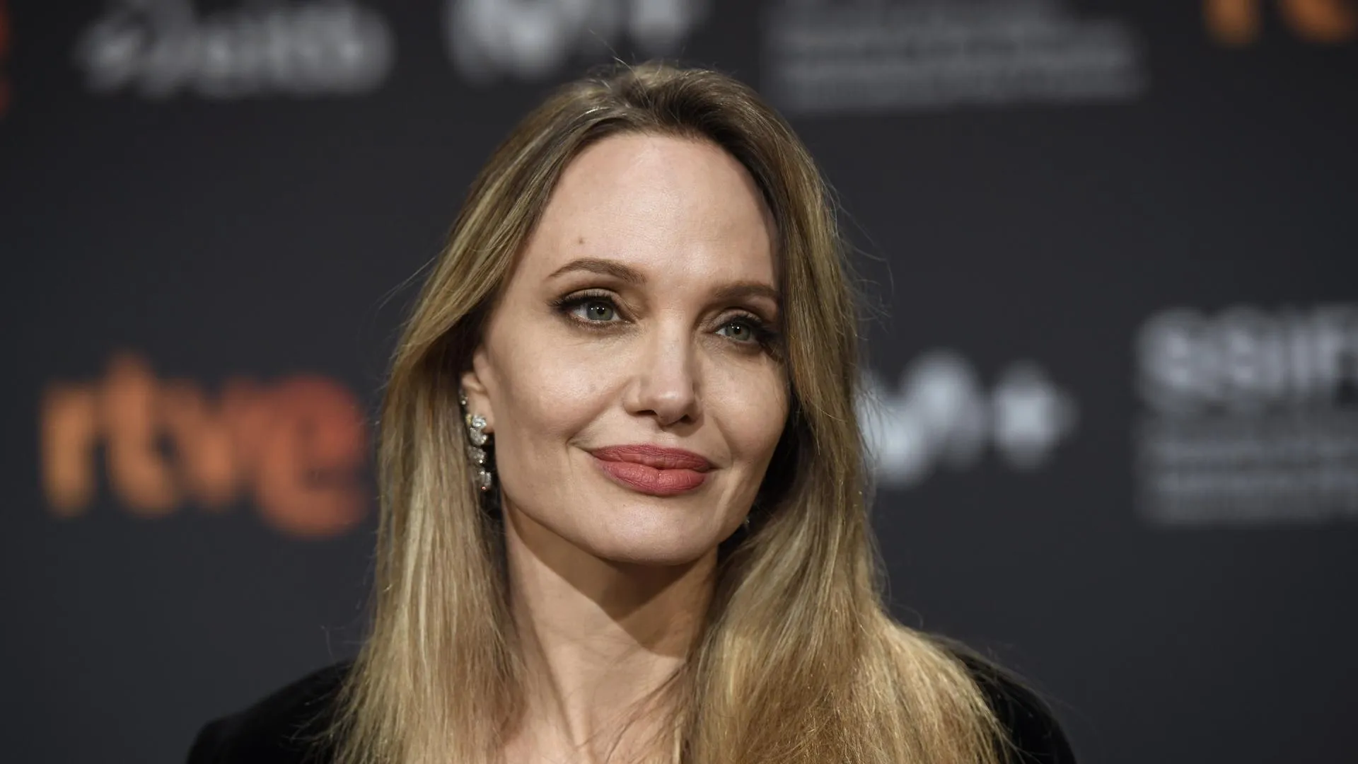 Clemens Niehaus/Keystone Press Agency