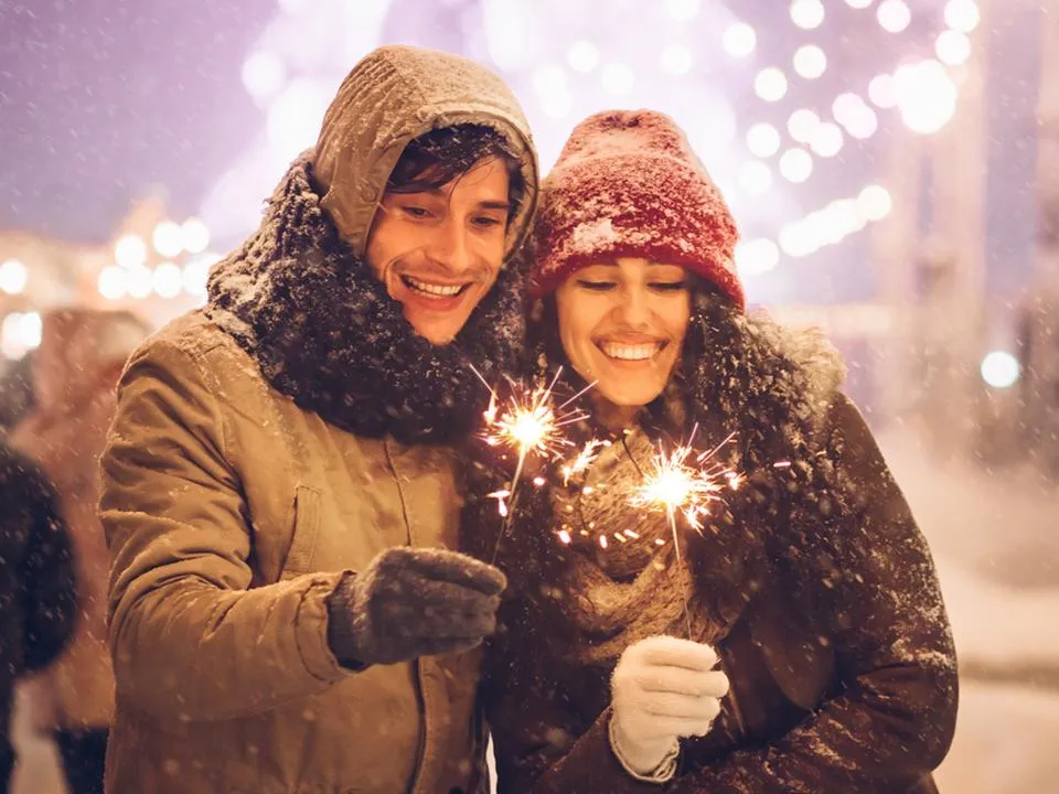 Москвичей ждет снежная и морозная новогодняя ночь: подробный прогноз