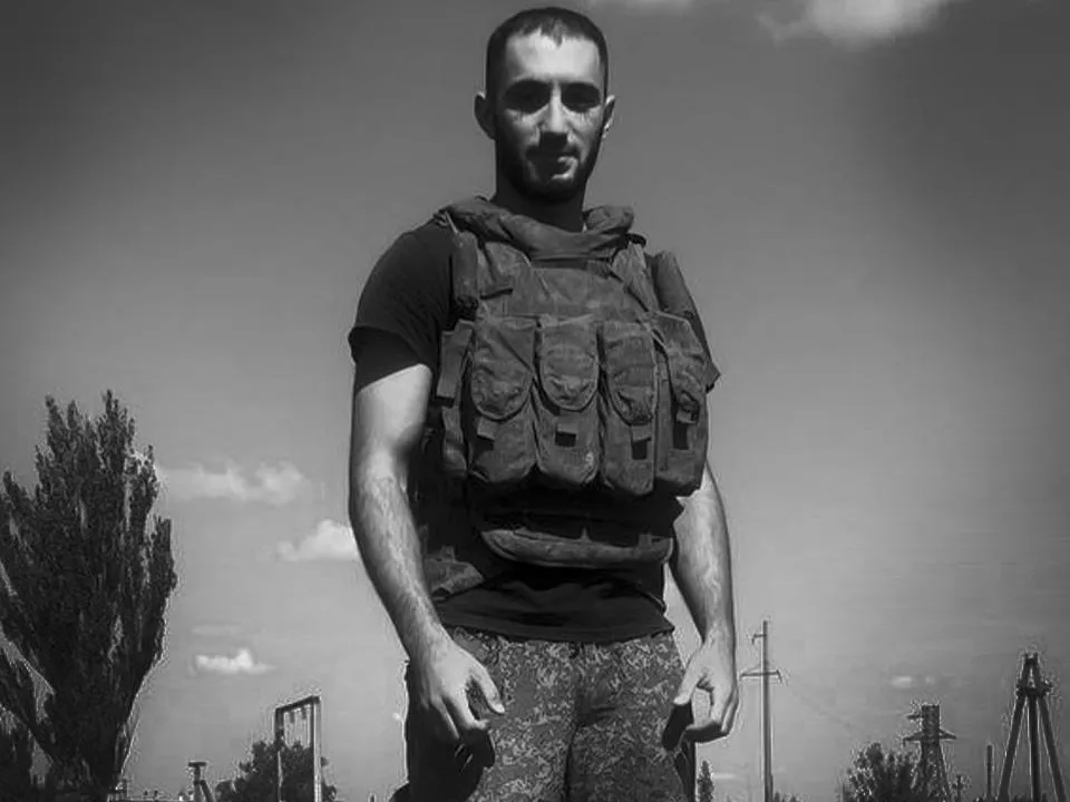 «Не говори маме»: боец скрыл тяжелое ранение и отказался ехать в госпиталь, чтобы не бросать своих