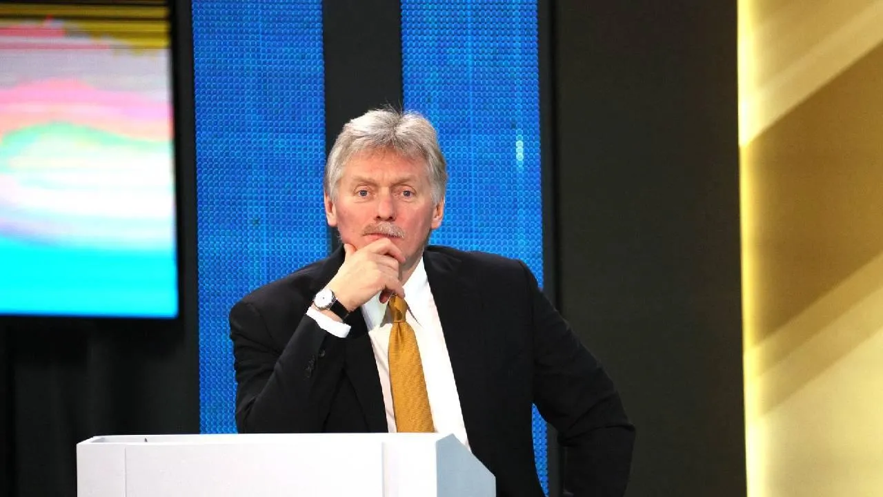 Песков назвал фашистами азовцев, которые расстреляли беззащитного пленного из РФ
