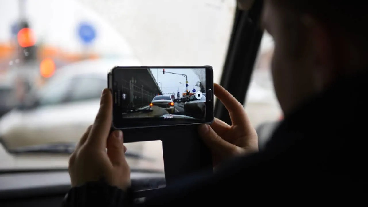 Жительница Владивостока связала частые ДТП с неудобным расположением дорог