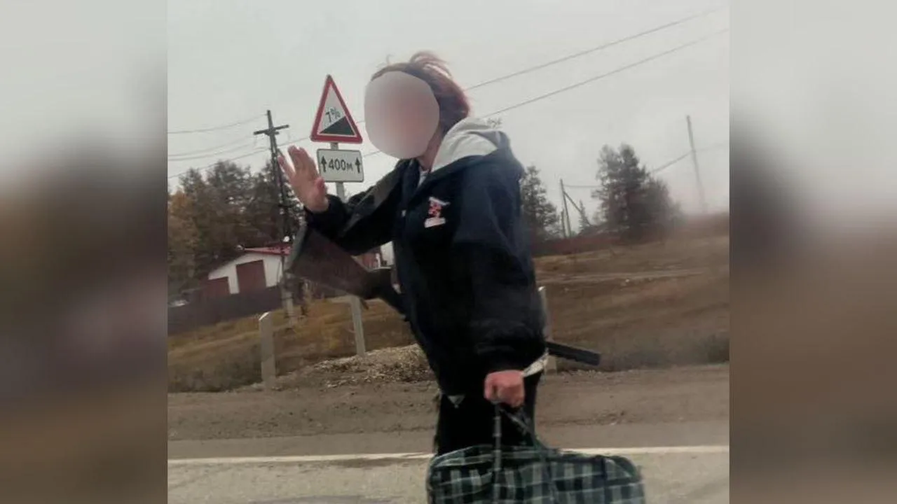 Женщину с ружьем задержали на участке дороги в Хангаласском районе