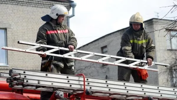 При пожаре в квартире в Москве пострадал человек