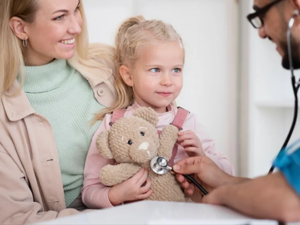 Отсутствие солнечного тепла привело к росту заболеваемости среди детей в Подмосковье