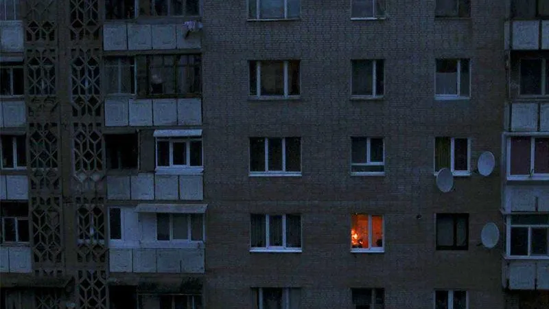 Сидящие дома без света и тепла калининградцы обвиняют энергетическую компанию