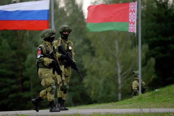 Военнослужащие во время совместных стратегических учений вооруженных сил России и Белоруссии «Запад-2017» на Осиповичском полигоне в Могилевской области