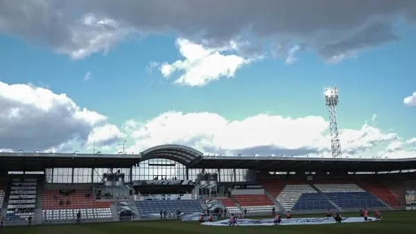 Старейший футбольный клуб мира бесплатно сыграет в Раменском
