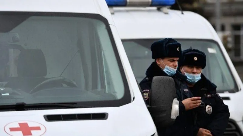 В Подмосковье сотрудники ГИБДД помогли водителю с инсультом