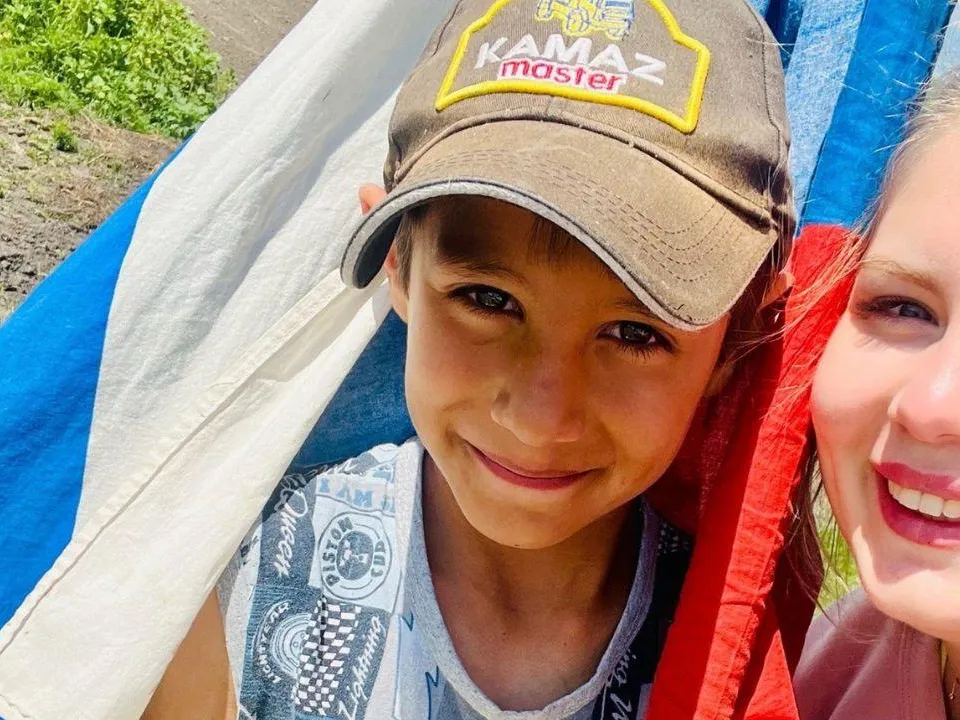 «На сердце стало очень радостно»: волонтеры пообещали купить телефон луганскому патриоту