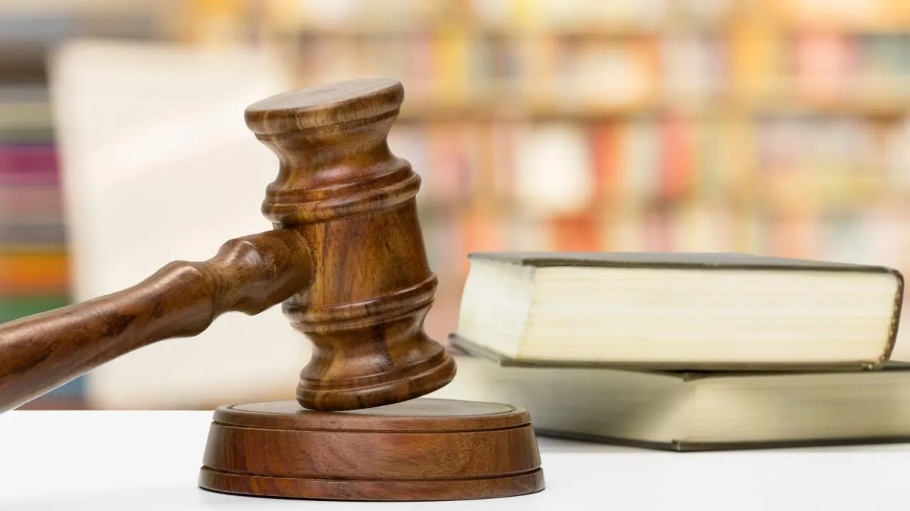 Суд назначил на 28 февраля заседание об изменении меры пресечения для генерала Попова