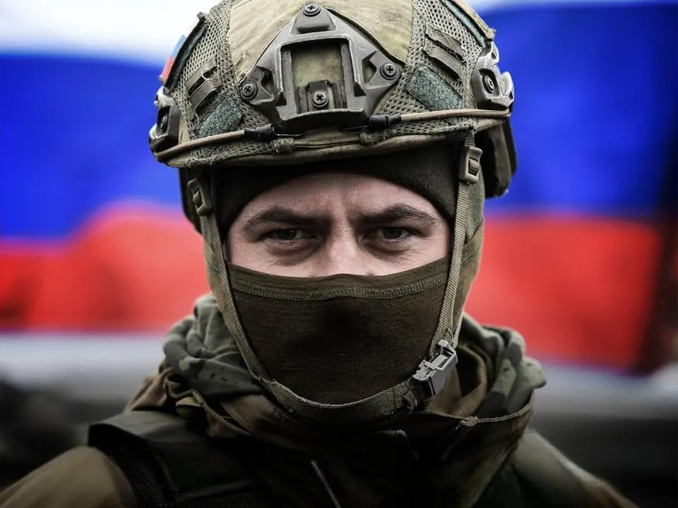 «Повезло, что земля мягкая»: ВСУ обстреляли российских солдат, которые шли за ранеными