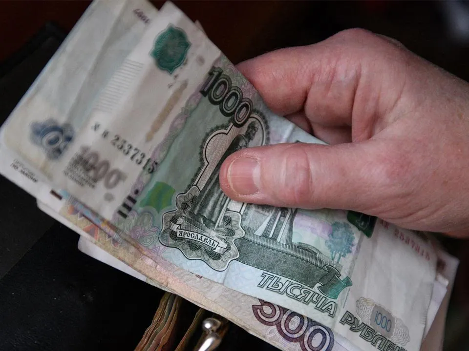 Пенсионеры могут лишиться части выплат: куда и как подать заявление, чтобы не потерять средства