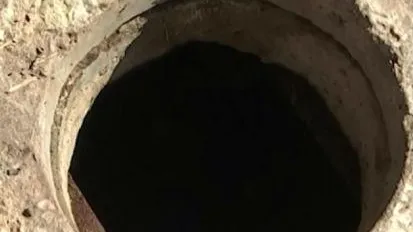 Нечистоты текут из люков кладбища в деревню под Звездным городком