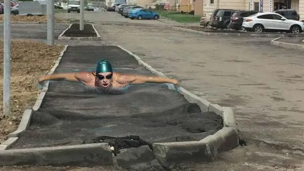 Чеховский асфальт, который пошел волной на тротуаре, стал хитом дня в сети