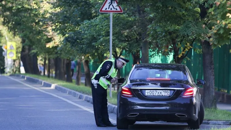 Сбрасывающих скорость перед камерой водителей вычислят в Подмосковье