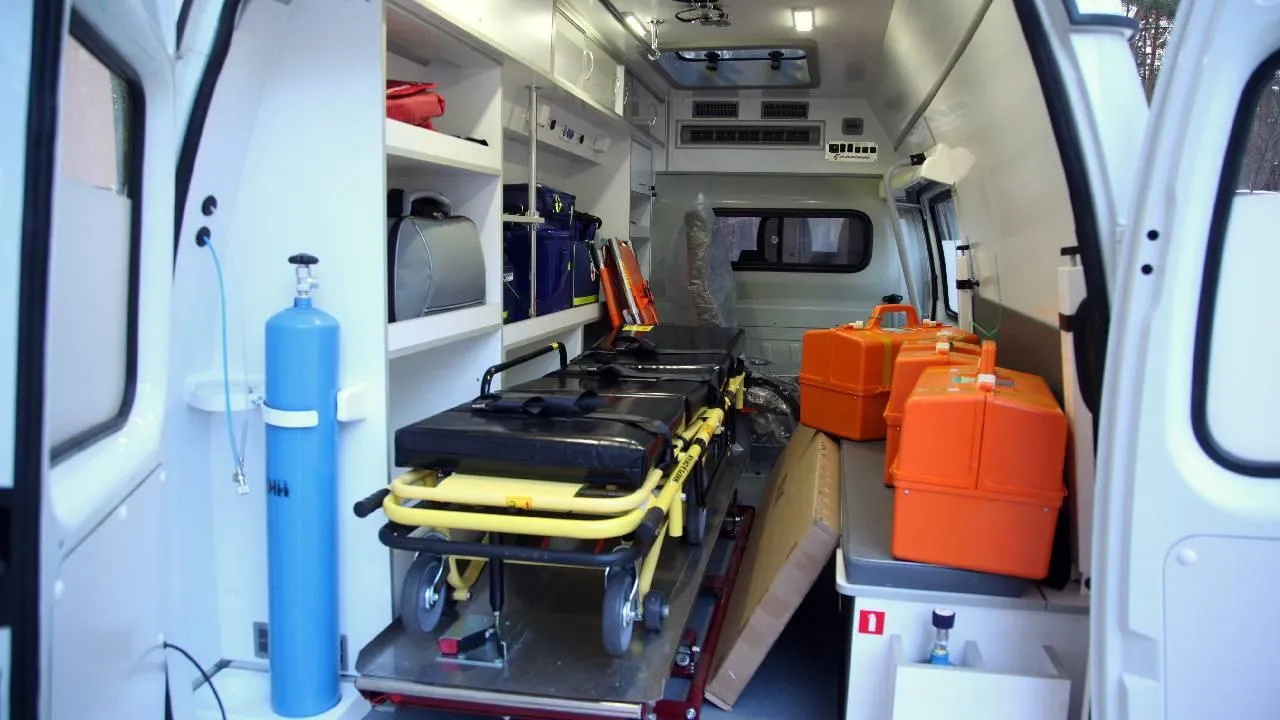 Потеряли сознание после столкновения: с матча Первой лиги на скорой забрали двух футболистов