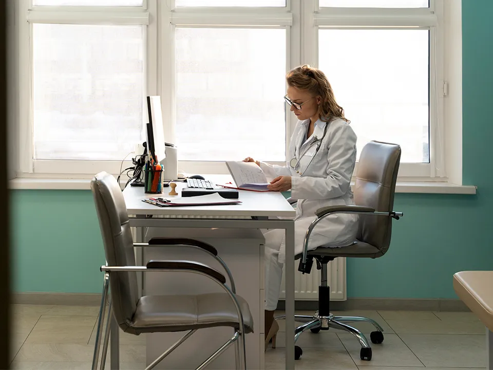 «Врач сделала запись о моей скандальности»: к столичной поликлинике применят санкции после обвинений в адрес пациентки