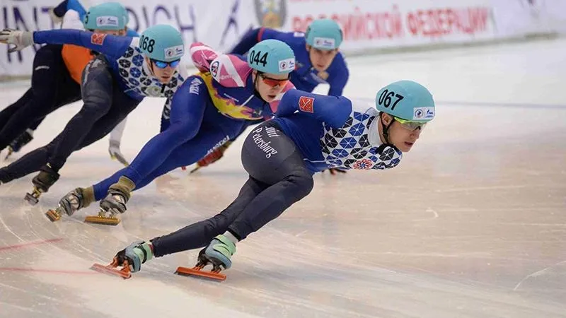 Подмосковные спортсмены успешно стартовали на чемпионате России по шорт-треку