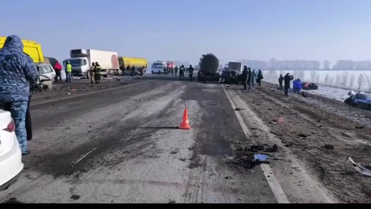 ДТП с 11 автомобилями произошло в Курской области: есть погибшие