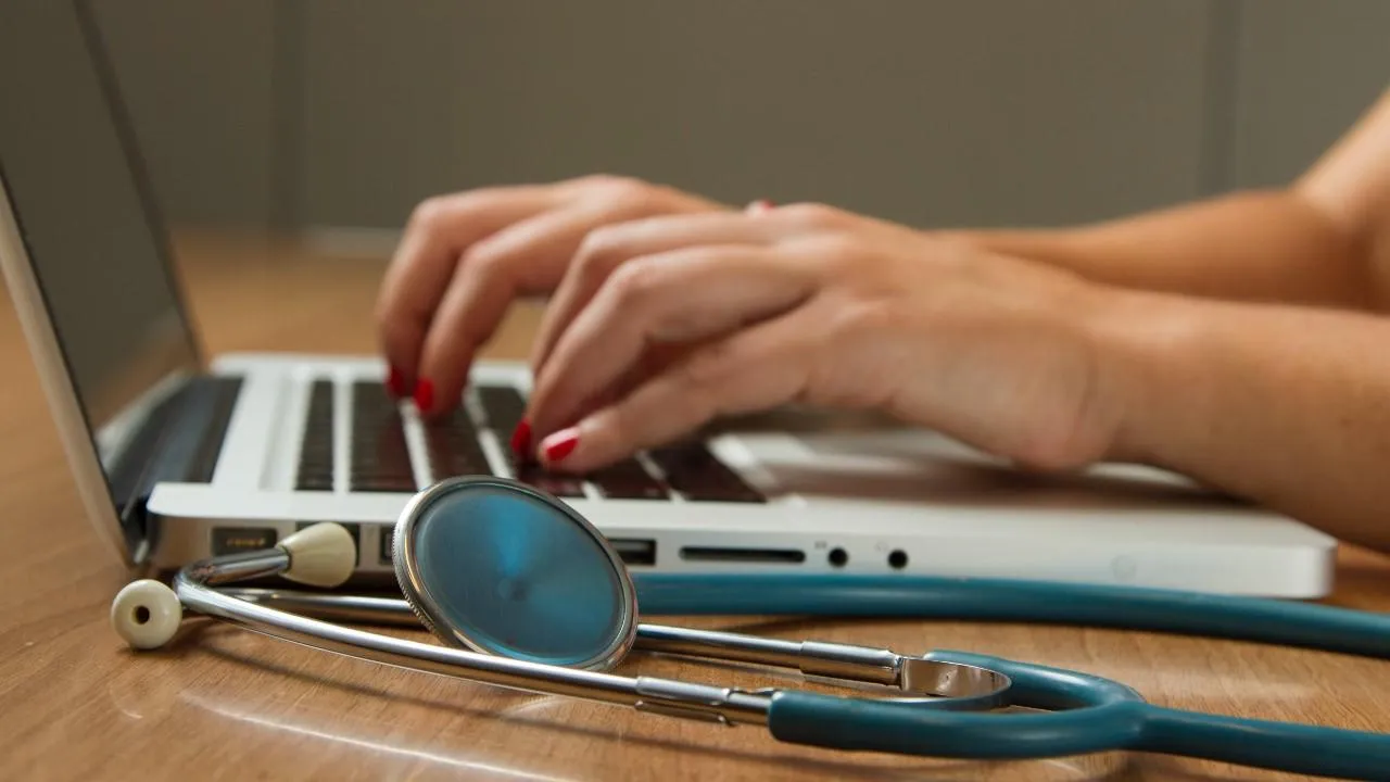 Госдума РФ обязала медорганизации и школы предоставлять данные для воинского учета