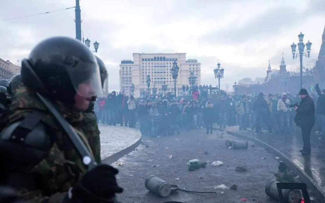 Беспорядки на Манежной площади в Москве 11 декабря 2010 года