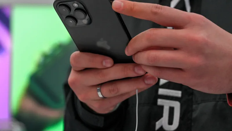 Владельцы IPhone в опасности: появился новый вид мошенничества