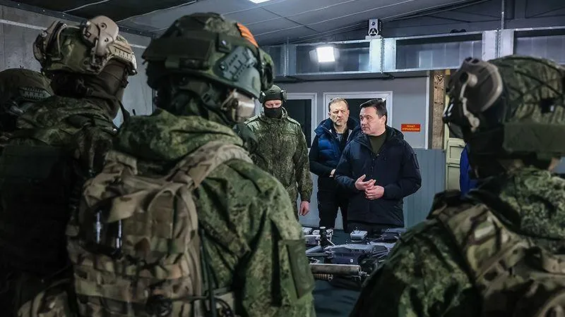Андрей Воробьев поблагодарил командиров, которые готовят бойцов для зоны СВО 