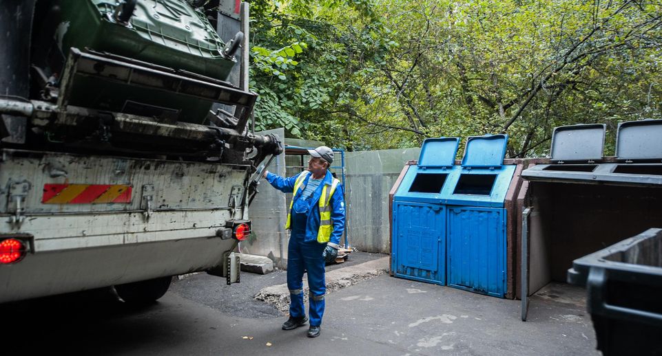 В 13 регионах выбрали операторов по вывозу мусора