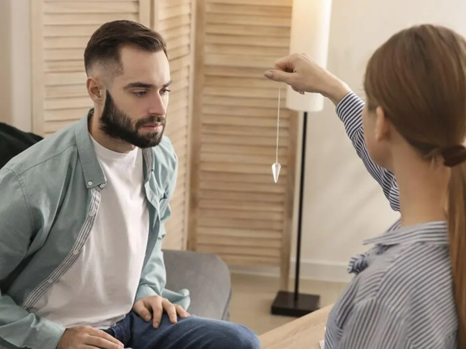 «Снять контроль через тело»: выяснилось, как можно спастись от гипноза