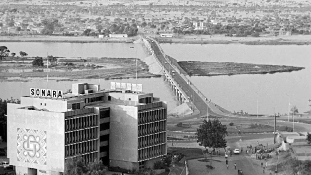 Глава Нигера отказался сложить полномочия по требованию мятежников - СМИ