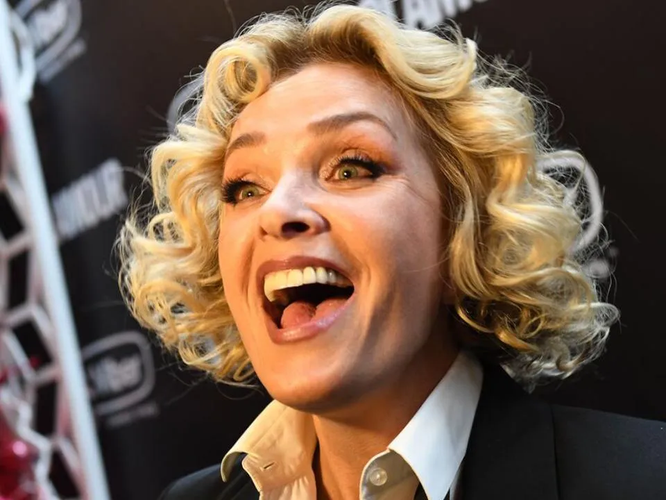 Не спасла даже Пугачева: Вайкуле восхитилась русским языком, потерпев фиаско со сбором средств для ВСУ