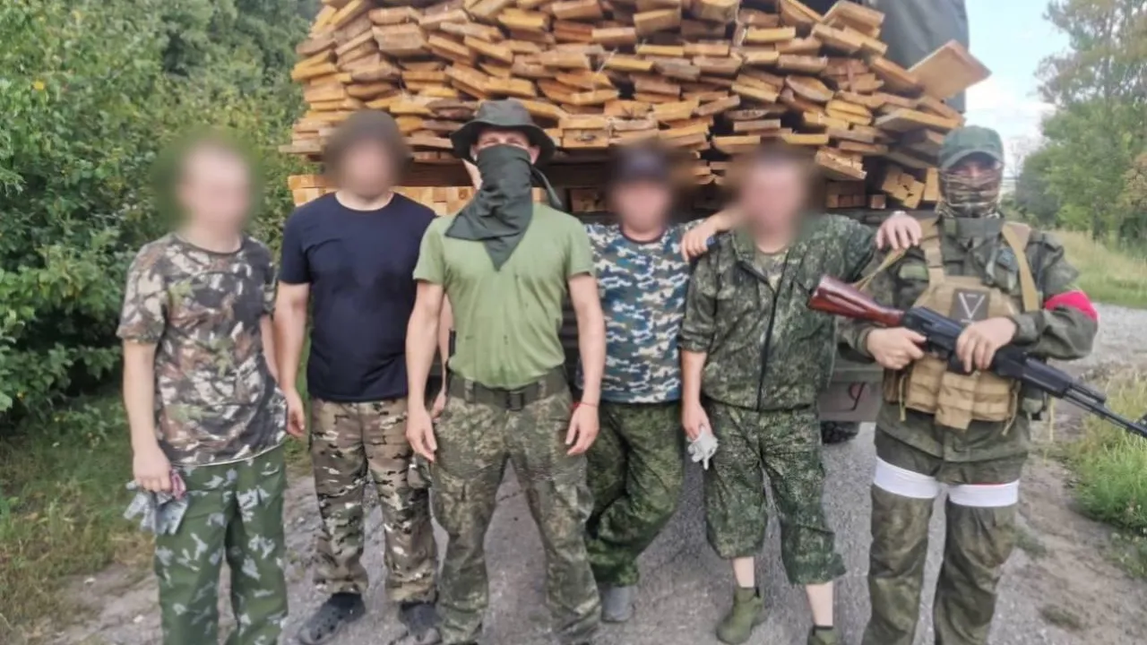 Бойцы Подольска поблагодарили жителей округа  за доставленную гумпомощь