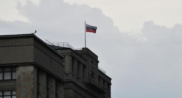 Депутат Новичков предложил штрафовать за дискредитацию отечественной продукции
